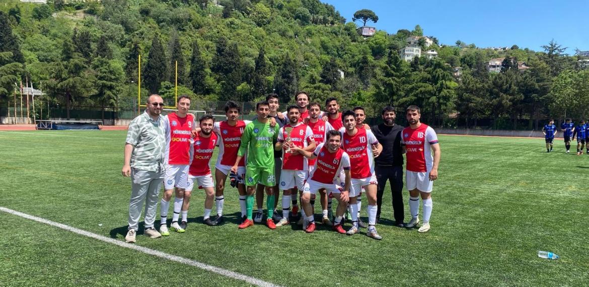 Fakültemiz Erkek Futbol Takımımızdan Rektörlük Kupası’nda 3.lük